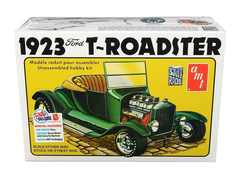 AMT 1130 Ford T-Roadster 1923  1:25