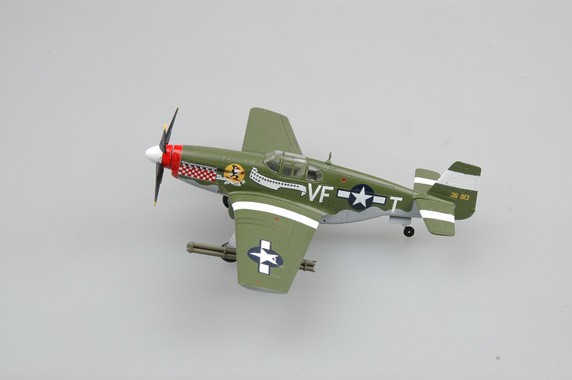 Easy Model 36359 P-51B Fighter(Capt.D.Gentile,336th FS,4THFG) 1:72