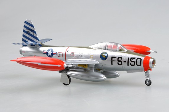 Easy Model 37109 F-84E Thunderjet  1:72
