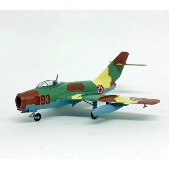 Easy Model 37134 MiG-15 bis North Korean Air Force  1:72