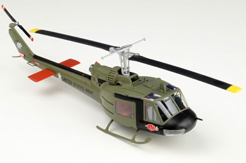 Easy Model 39316 UH 1C of the 120th AHC,3rd platoon,1969  1:48
