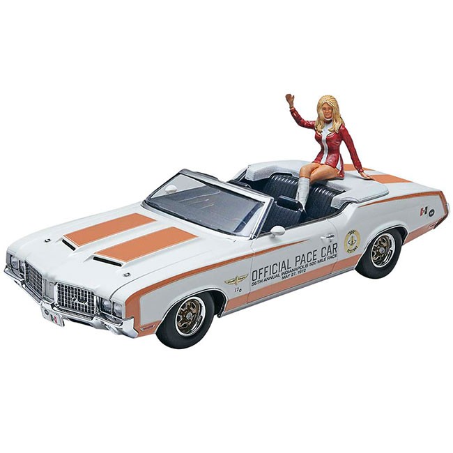 Revell 85-4197 Oldsmobile Indianapolis 500 Pace Car 1972 Cabriolet  1:25