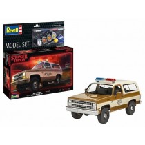 Revell 67724 Chevrolet K5 Blazer 1985 " Stranger Things " 1/25 " Model-Set "